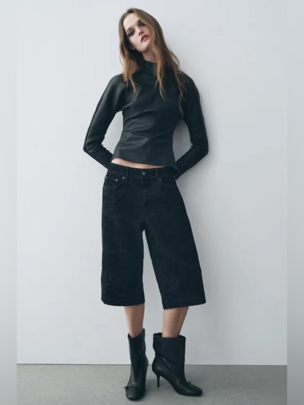 Zara ZW Collection Flocked Bermuda Shorts Black US 6 NWT
